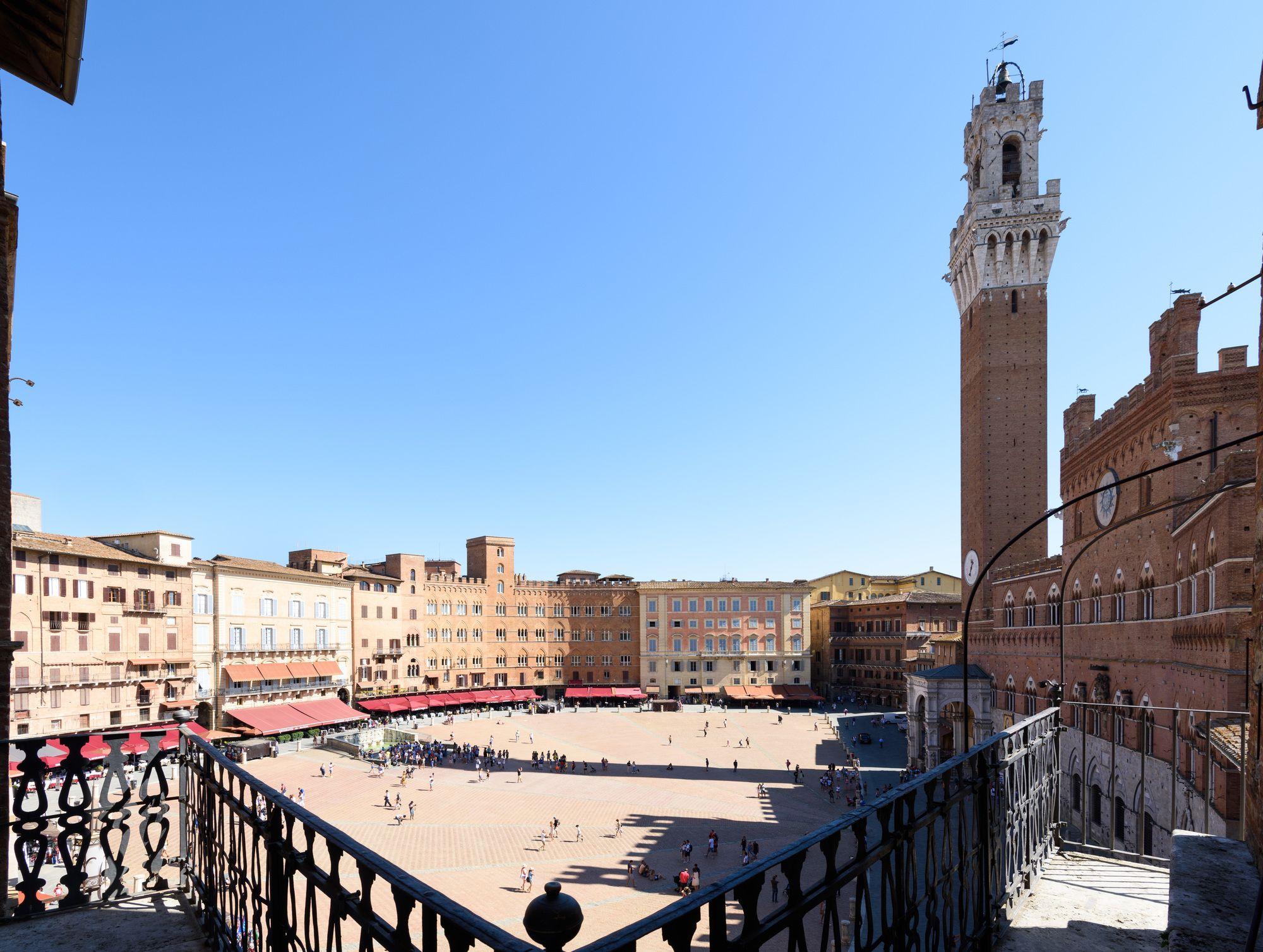 La Terrazza Sul Campo-Rooms Only Siena Bagian luar foto
