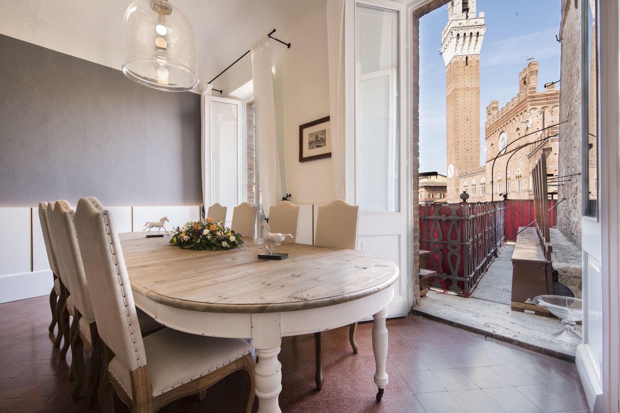 La Terrazza Sul Campo-Rooms Only Siena Bagian luar foto