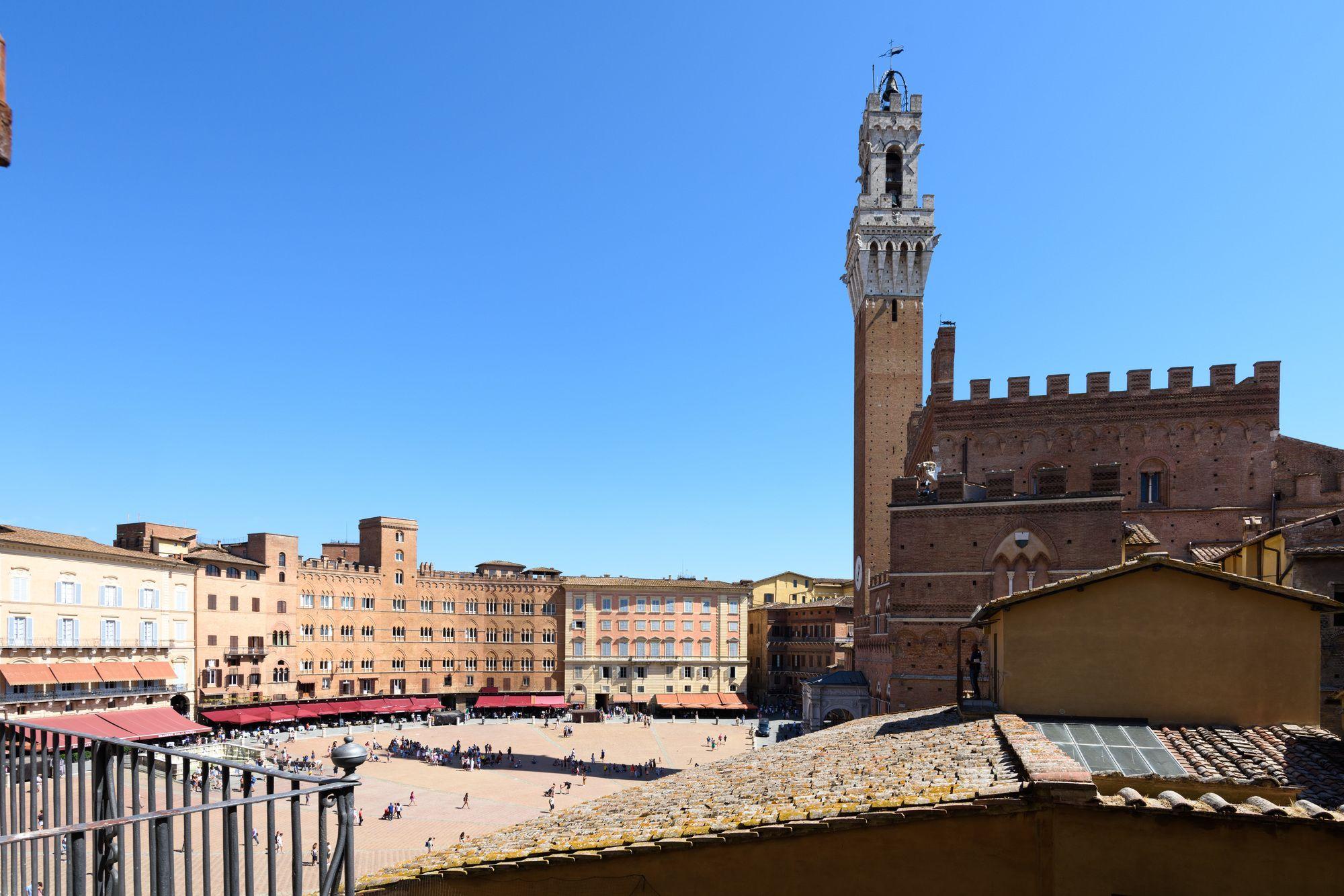La Terrazza Sul Campo-Rooms Only Siena Bagian luar foto